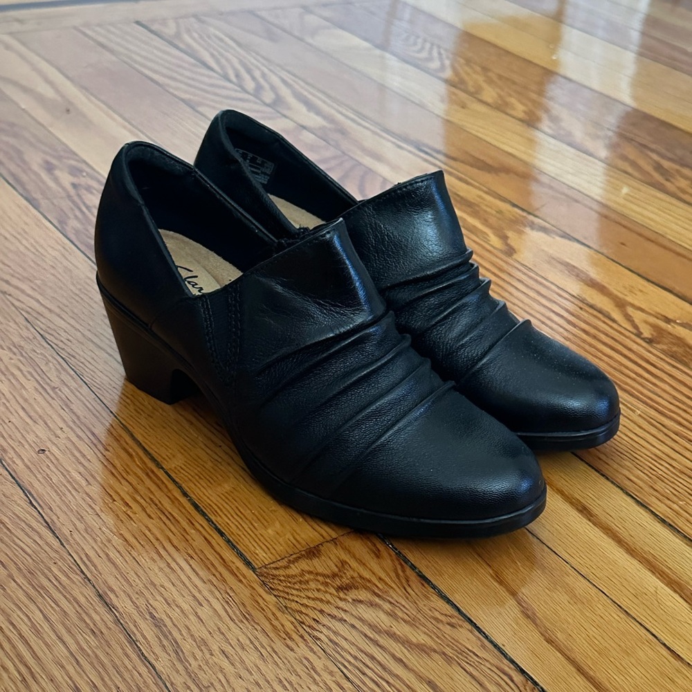 Women's Black Leather Shoes